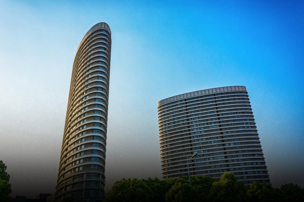 Upcoming Luxury High-Rise (S+20)